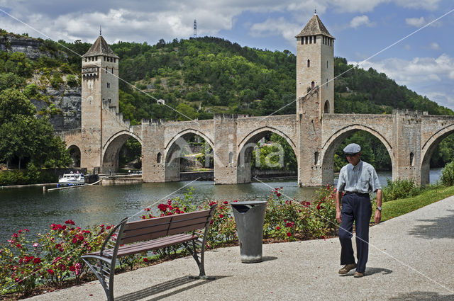 arch bridge