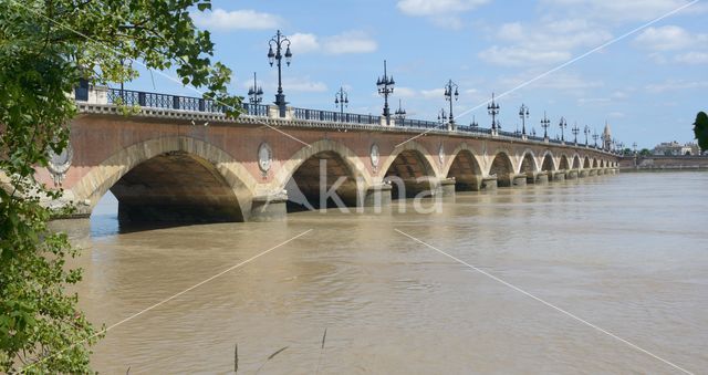 Pont de Pierre