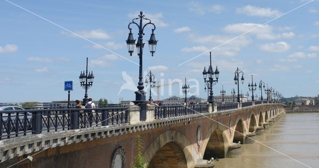 Pont de Pierre