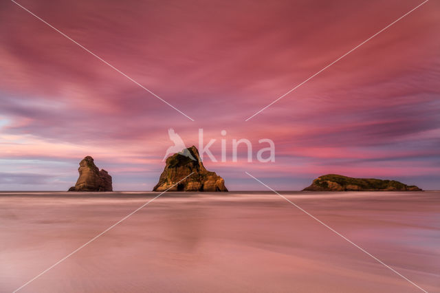 Wharariki Beach