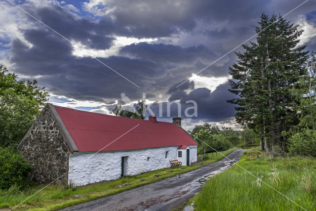 Moirlanich Longhouse