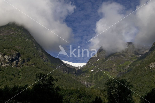 Briksdalen