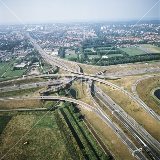 Clausplein interchange A4