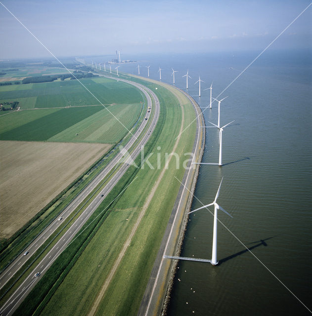 Windfarm IJsselmeerdijk