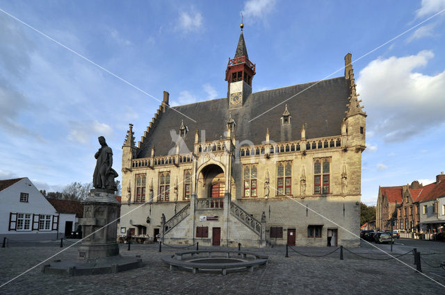 statue Jacob van Maerlant