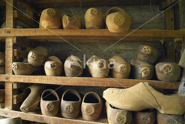 Clogmakery Sam Mondelaers