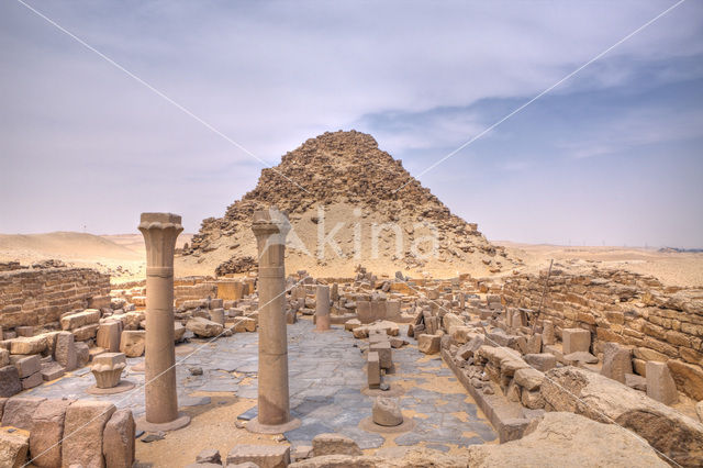 Piramide van Sahoere