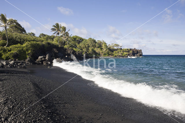 Waianapanapa State Park