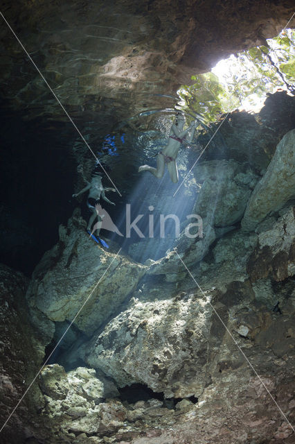 Dos Ojos Cenote