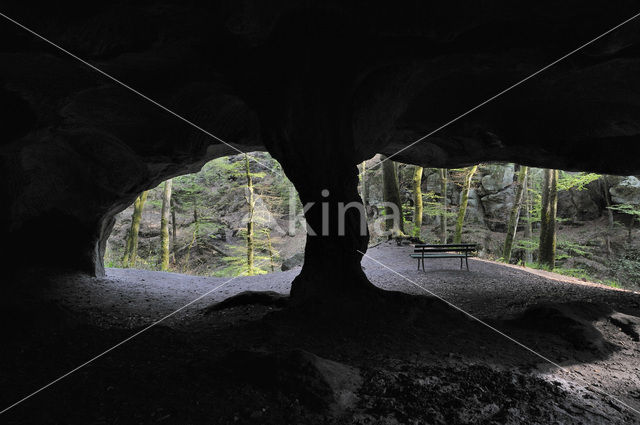 Hohllay cave