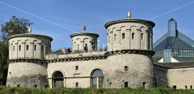 Fort Thüngen en Museé d'Art Moderne Grand-Duc Jean / MUDAM / Museum voor Moderne Kunst Groothertog Jan