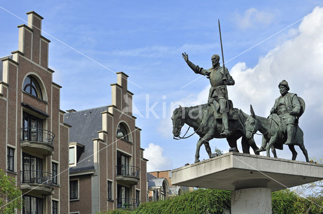 Statues of Don Quixote and Sancho Panza