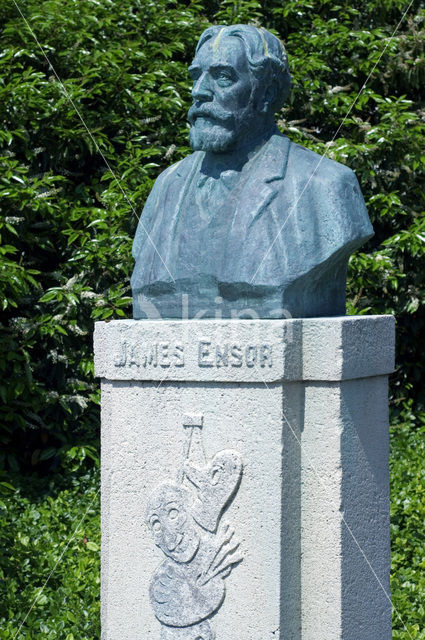 Statue of James Ensor