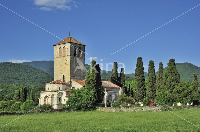 Basilique Saint-Just de Valcabrère