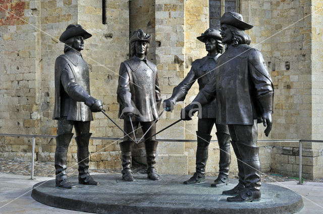 Standbeeld d'Artagnan en de Drie Musketiers