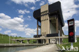 Strépy-Thieu boat lift