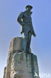 Standbeeld Hubert Latham
